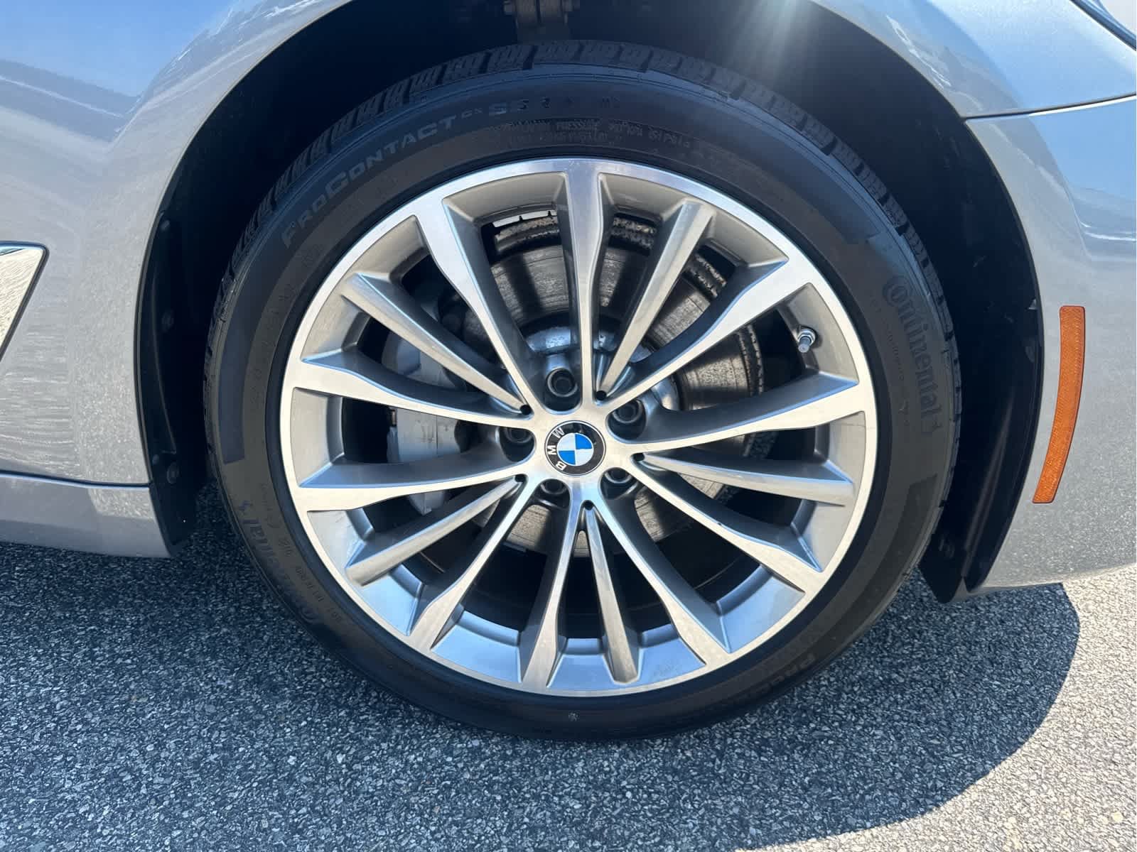 Used 2023 BMW 530i xDrive w/ Premium Package AWD/4WD image 10