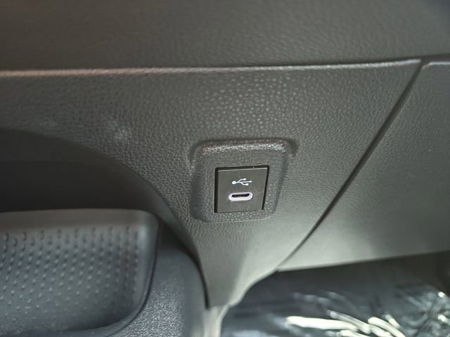 Used 2024 Toyota Corolla SE FWD image 6