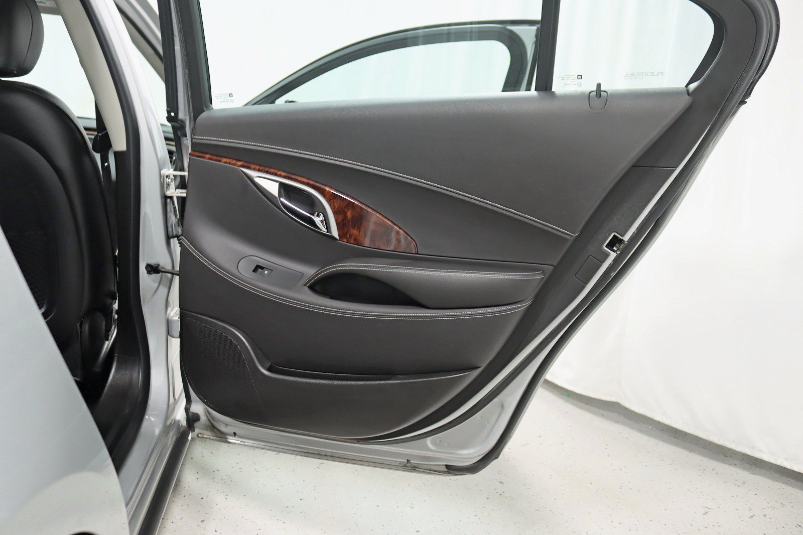 Used 2012 Buick LaCrosse Touring FWD image 35