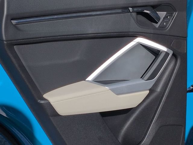 Used 2023 Audi Q3 2.0T Premium image 27