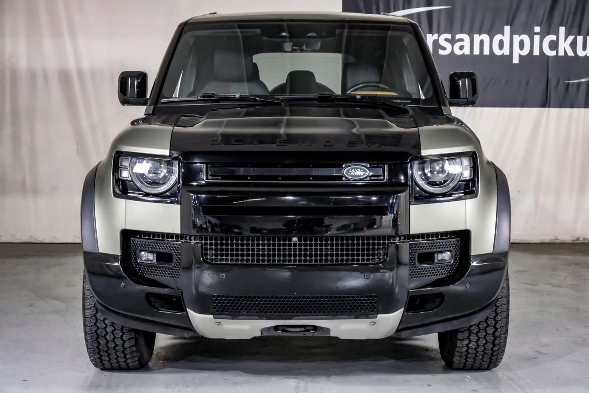 Used 2023 Land Rover Defender 110 X image 3