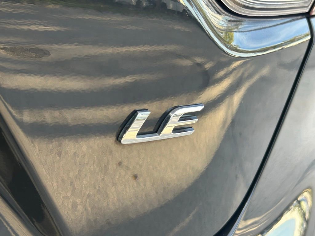 Used 2023 Toyota Corolla LE FWD image 22