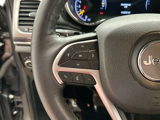 Used 2018 Jeep Grand Cherokee Overland AWD/4WD image 9