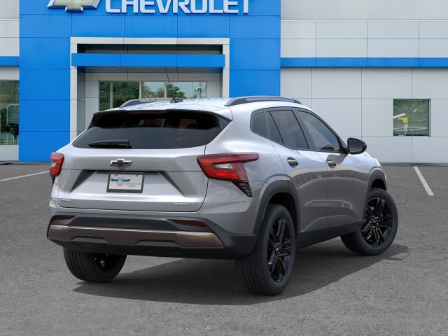 New 2026 Chevrolet Trax ACTIV w/ Sunroof Package FWD image 4