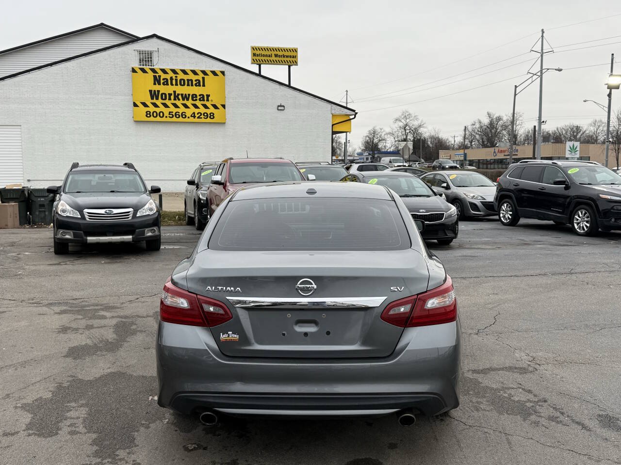 Used 2018 Nissan Altima 2.5 SV FWD image 4
