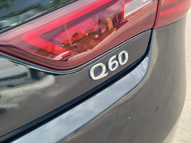 Used 2022 INFINITI Q60 3.0t Luxe w/ Cargo Package RWD image 9