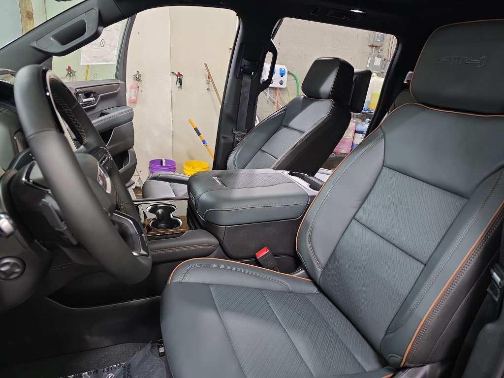New 2026 GMC Yukon XL AT4 w/ AT4 Premium Plus Package AWD/4WD image 15