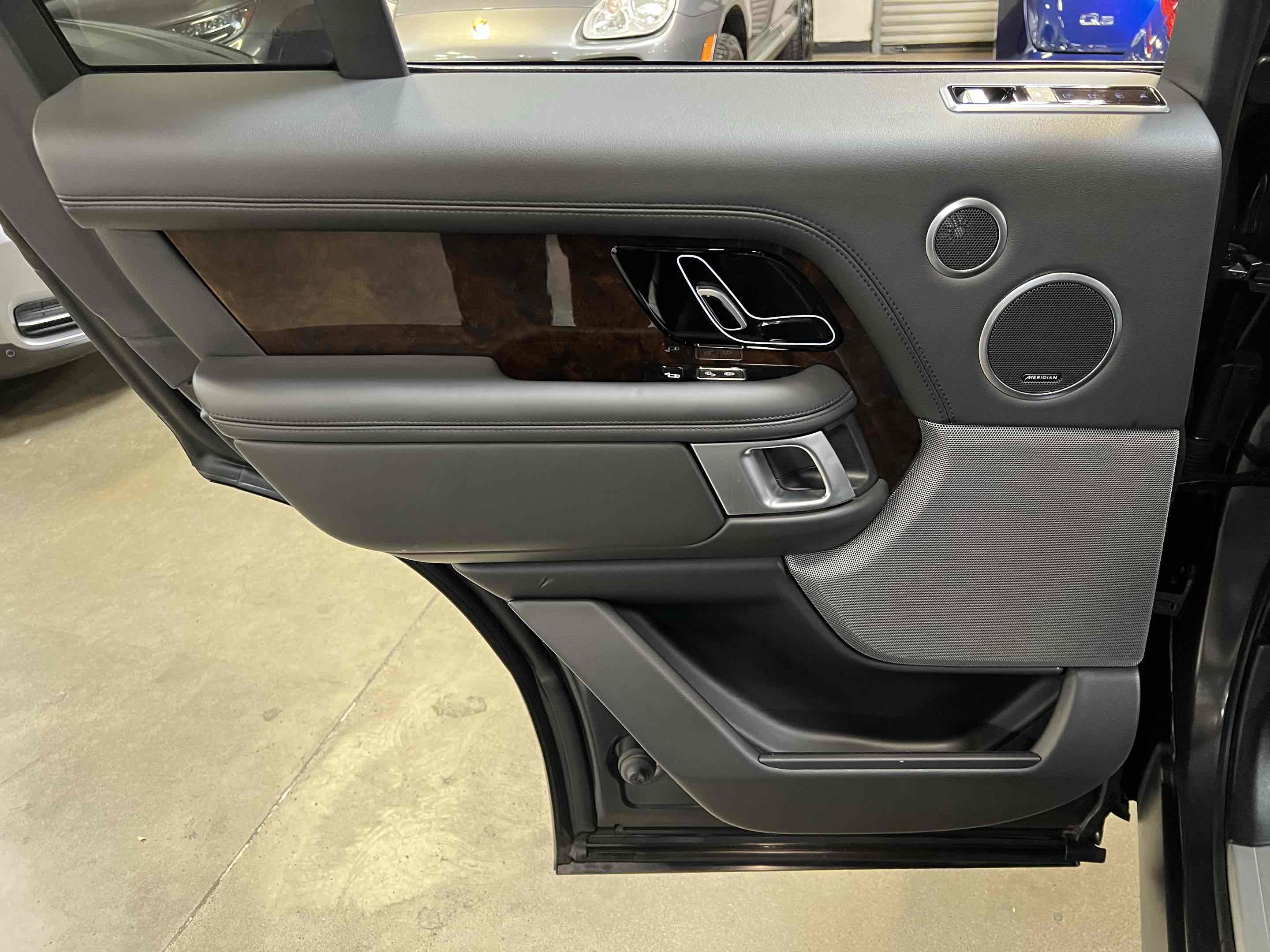 Used 2020 Land Rover Range Rover HSE AWD/4WD image 72