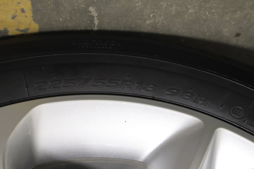 Used 2023 Buick Encore GX Preferred FWD image 39