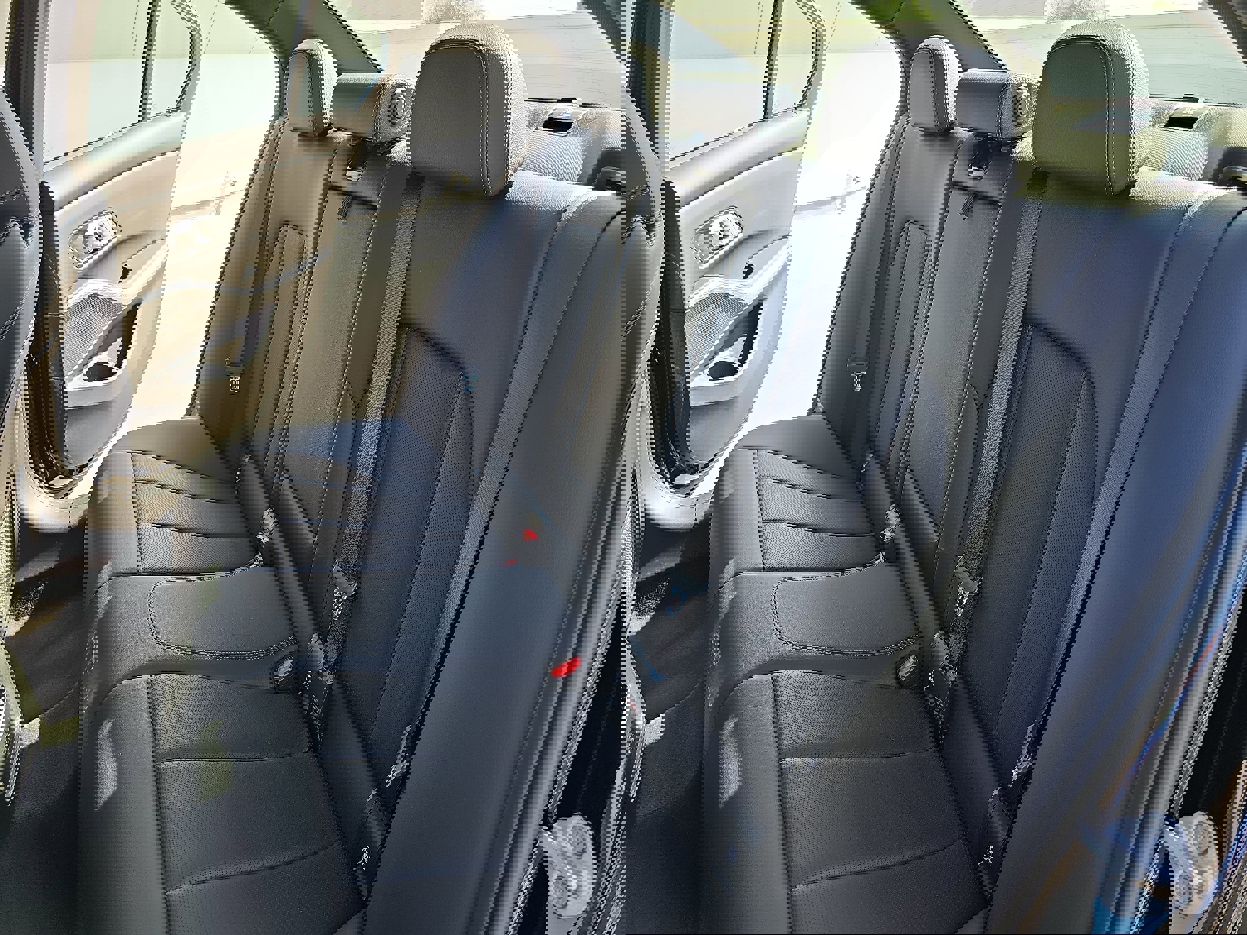 Used 2023 BMW 330e w/ Driving Assistance Package image 13