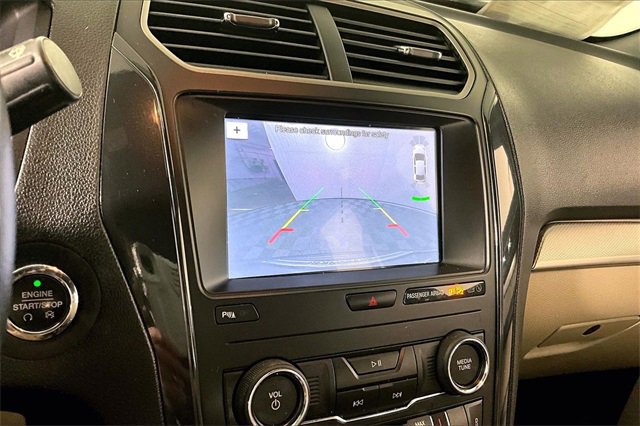 Used 2019 Ford Explorer XLT w/ Equipment Group 202A image 14