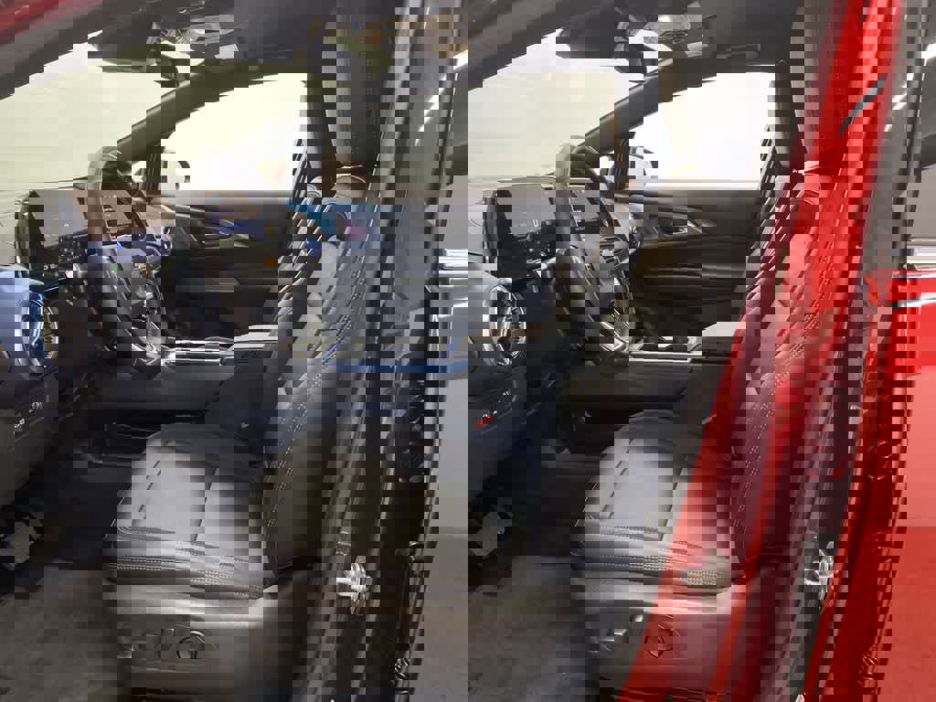 Used 2025 Chevrolet Equinox EV LT w/ Convenience Package image 13