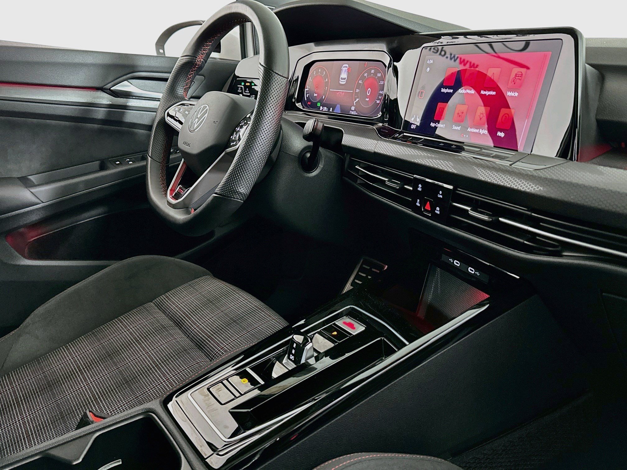 Used 2024 Volkswagen GTI SE FWD image 29