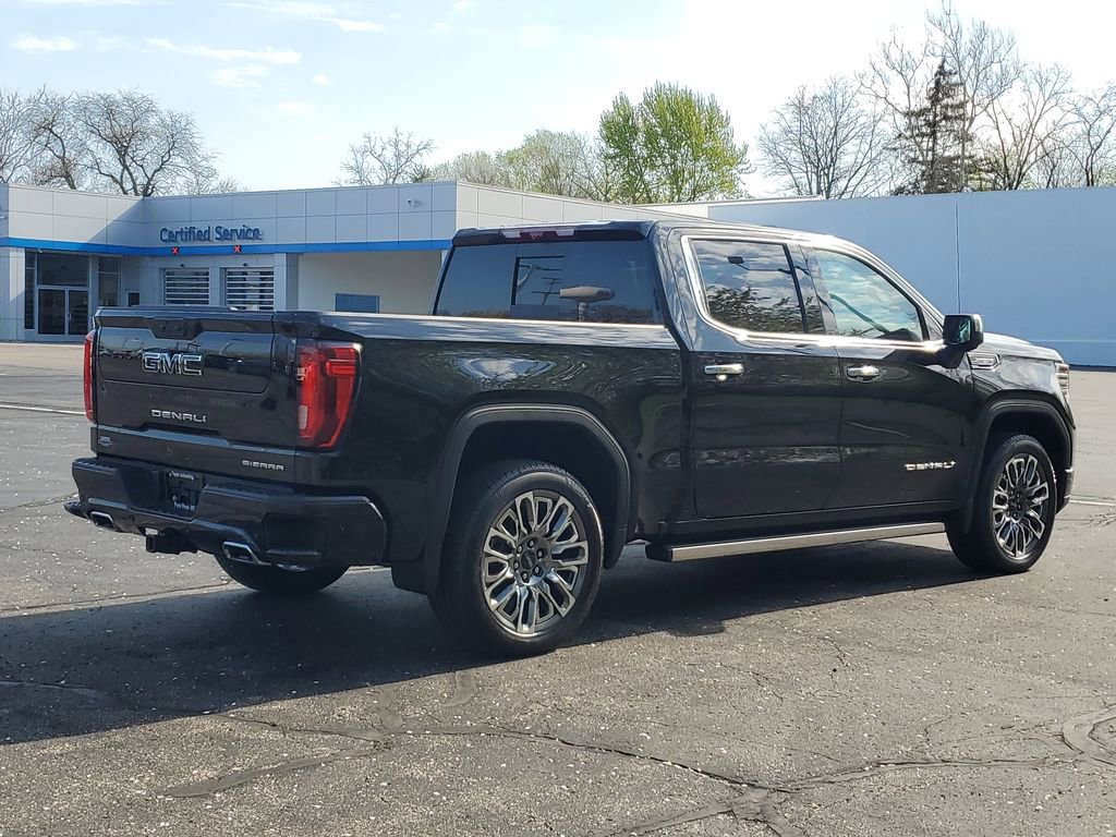 Used 2026 GMC Sierra 1500 Denali Ultimate AWD/4WD image 3