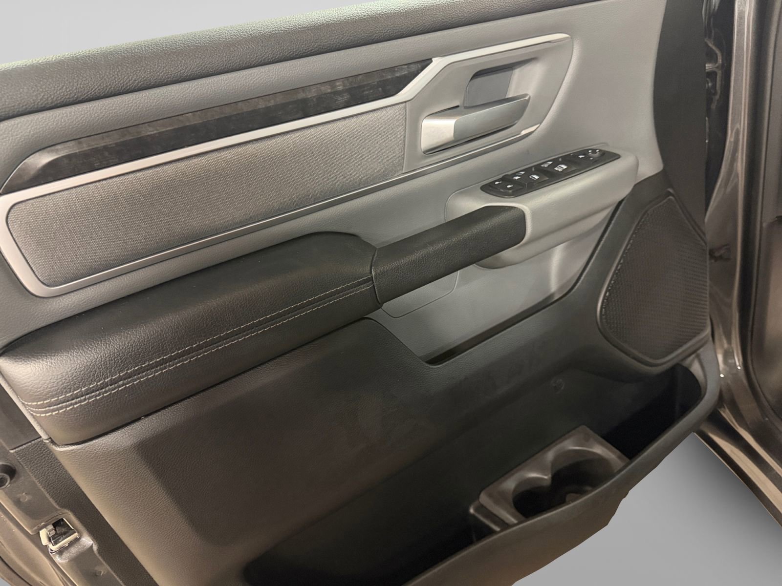 Used 2020 RAM 1500 Big Horn image 16