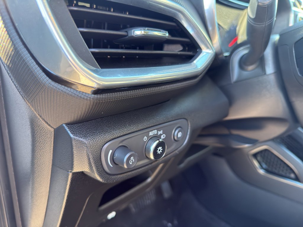 Used 2023 Chevrolet TrailBlazer LT w/ Convenience Package image 14
