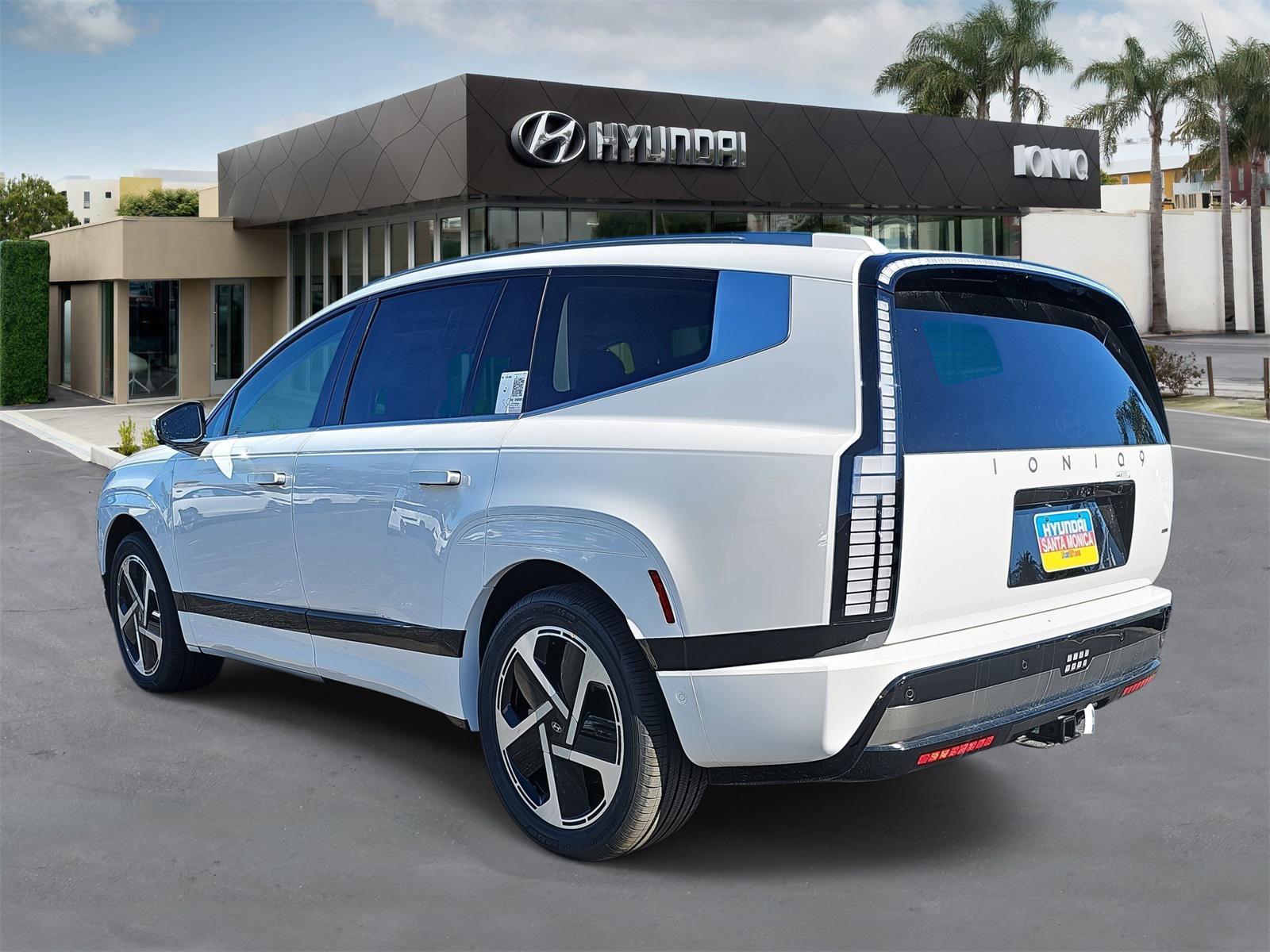 New 2026 Hyundai Ioniq 9 Calligraphy image 5