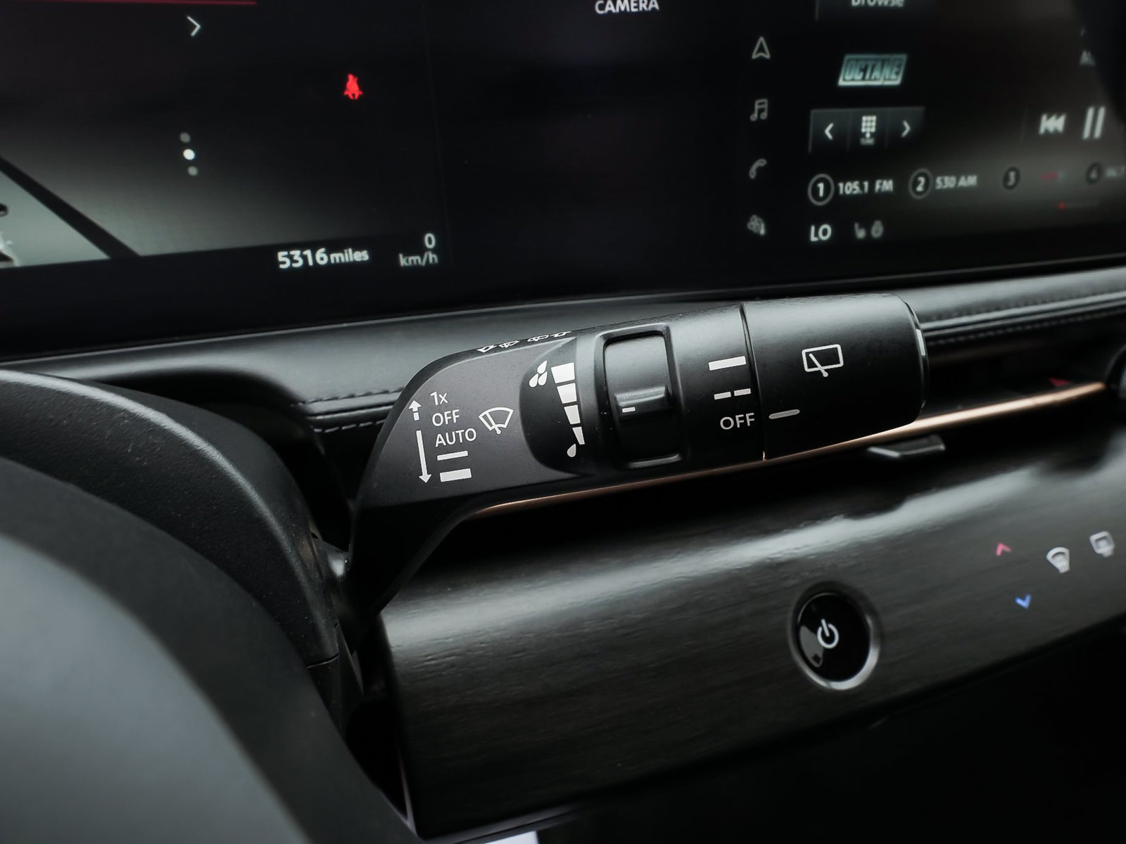 Used 2025 Nissan Ariya AWD image 21