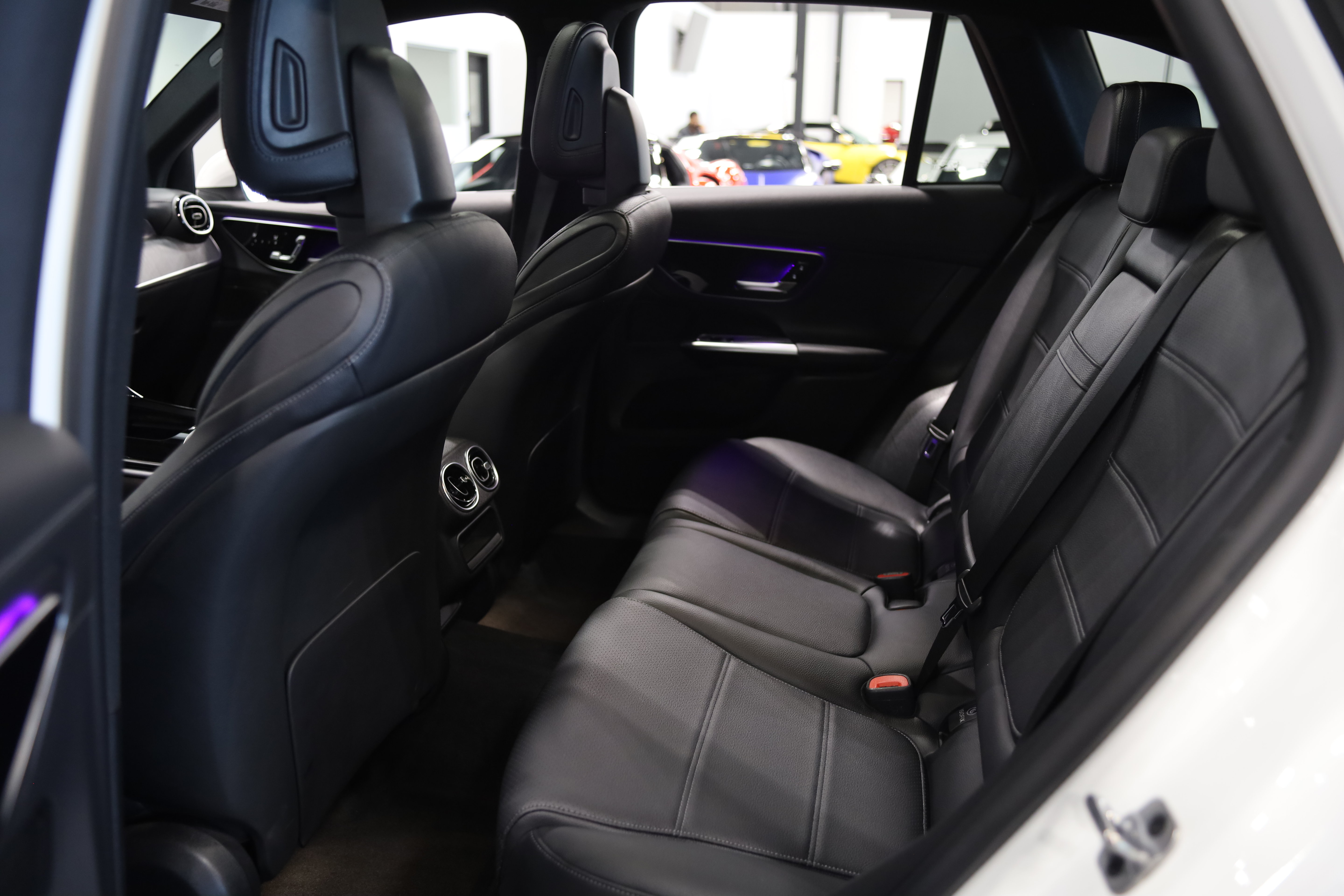Used 2023 Mercedes-Benz GLC 300 4MATIC image 33
