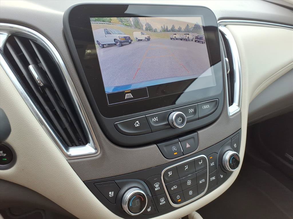 Used 2024 Chevrolet Malibu LT FWD image 34