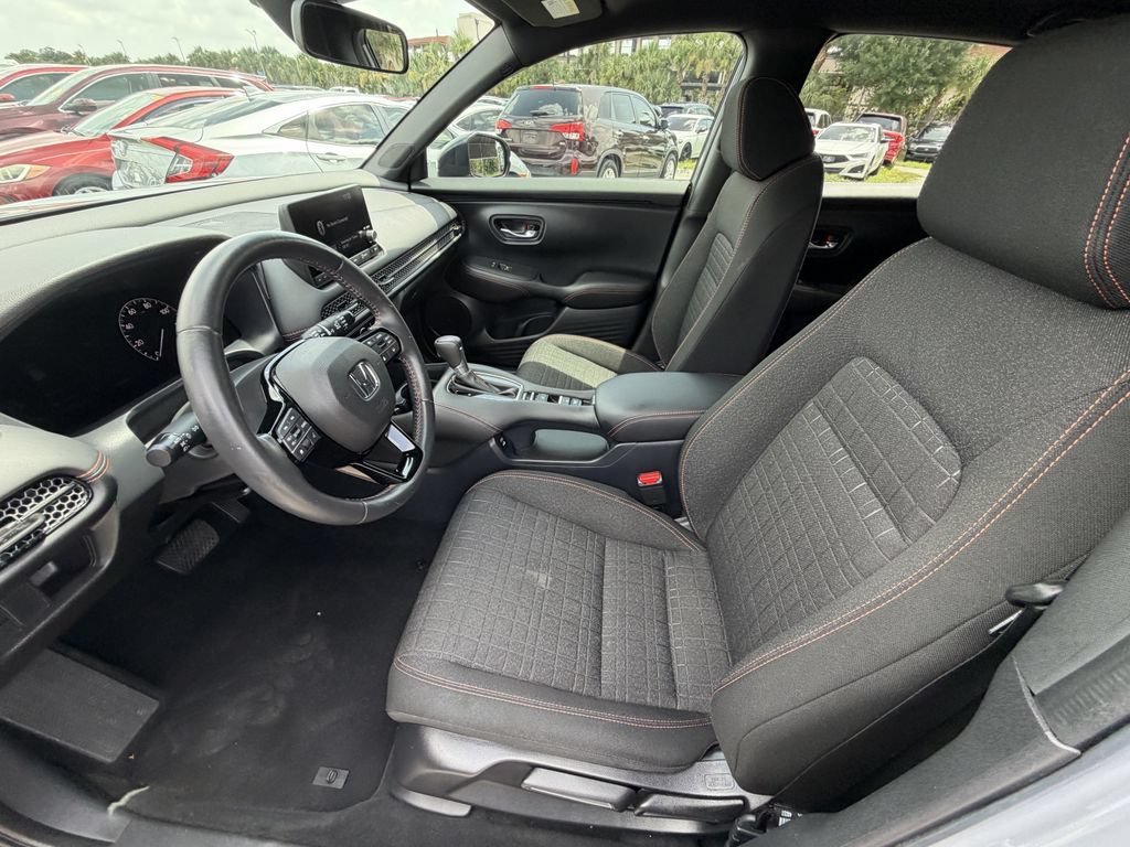 Used 2024 Honda HR-V Sport image 16