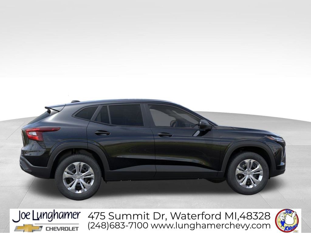 New 2026 Chevrolet Trax LS image 5