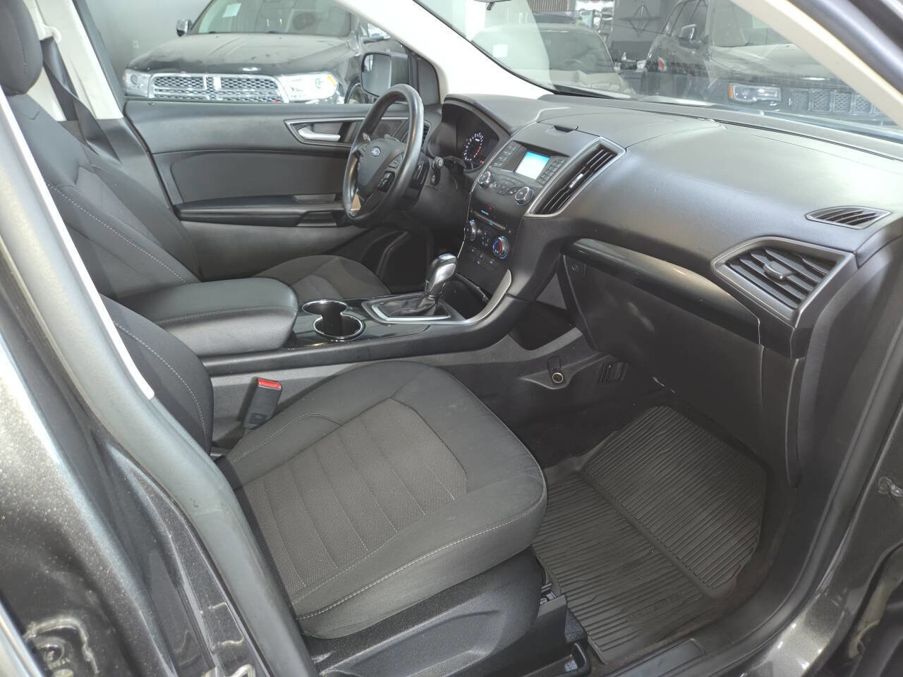 Used 2016 Ford Edge SE AWD/4WD image 28