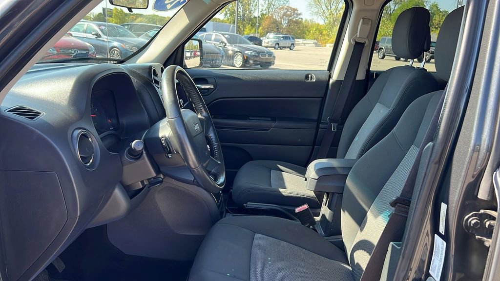 Used 2010 Jeep Patriot Sport image 9