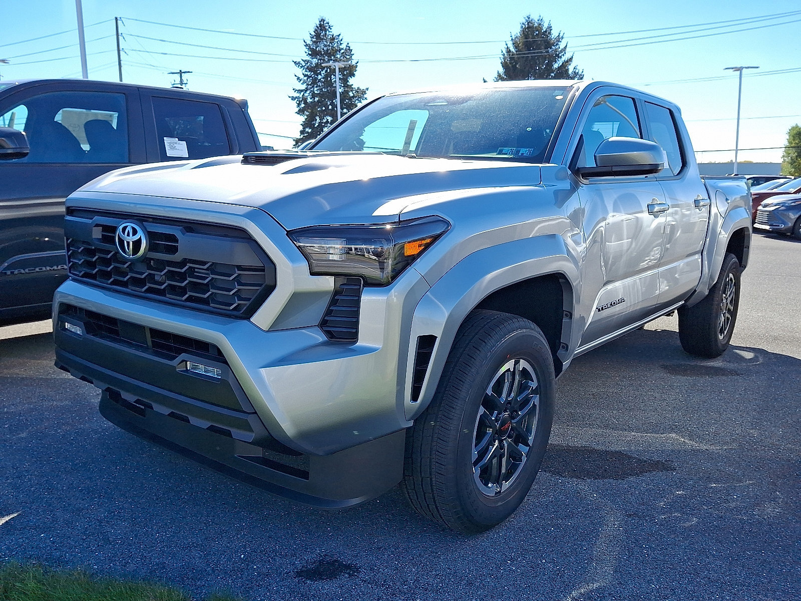 New 2025 Toyota Tacoma TRD Sport image 3