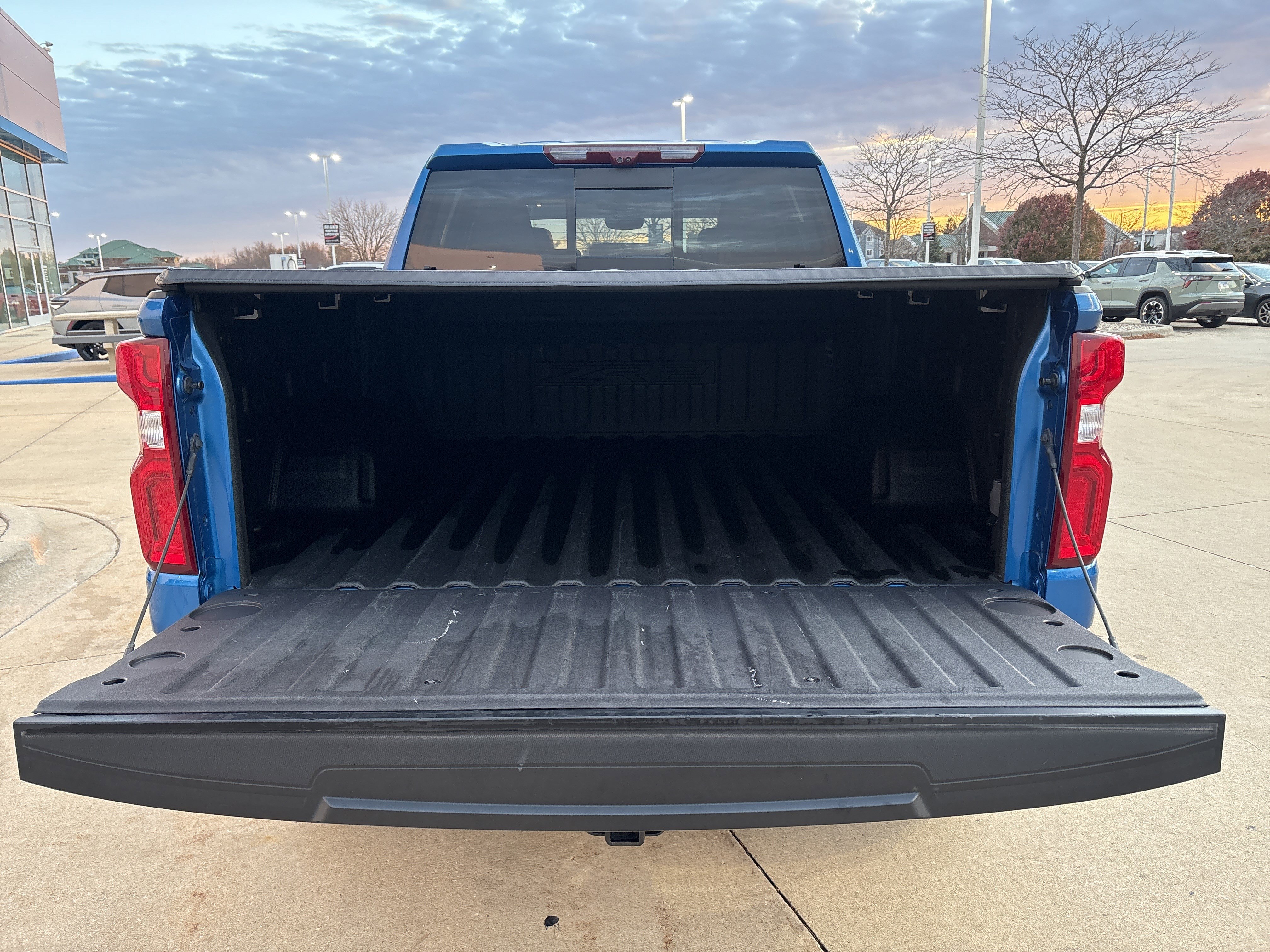 Used 2022 Chevrolet Silverado 1500 ZR2 w/ Technology Package image 10