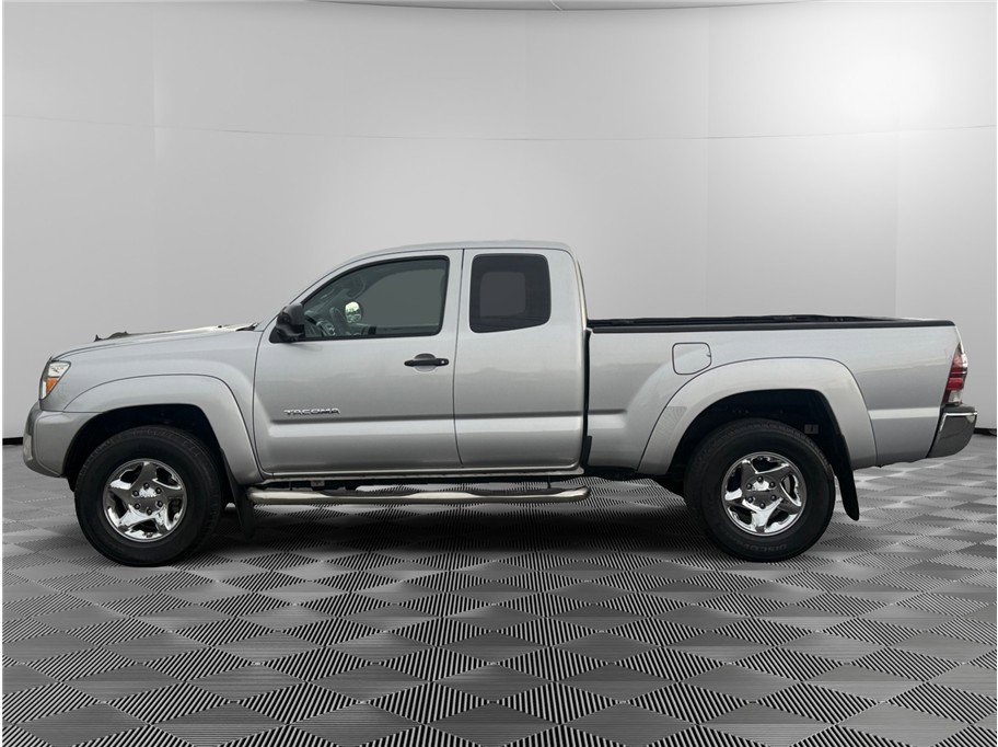 Used 2012 Toyota Tacoma 4x4 Access Cab V6 w/ SR5 Pkg image 3