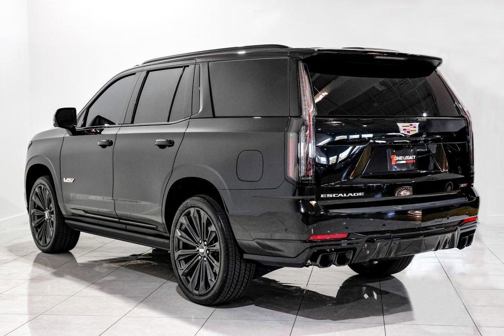Used 2025 Cadillac Escalade V image 8