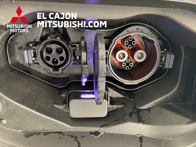 Used 2024 Mitsubishi Outlander SEL Black Edition image 4