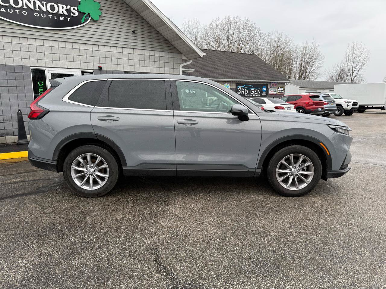 Used 2025 Honda CR-V EX image 2