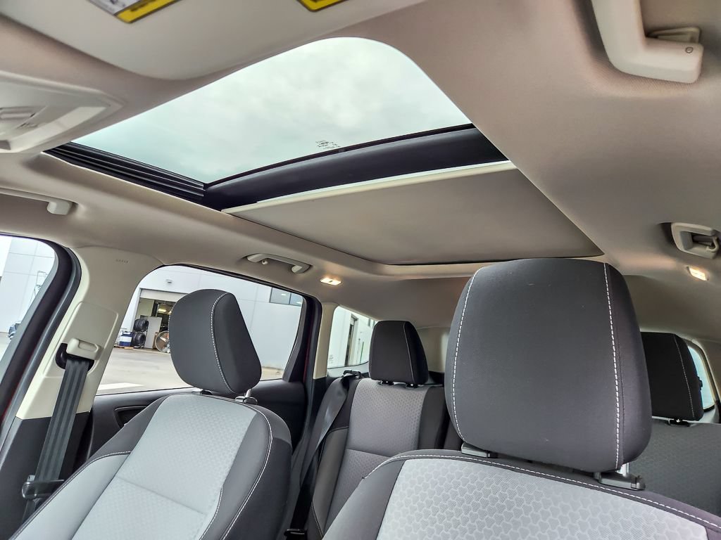 Used 2018 Ford Escape SE FWD image 9