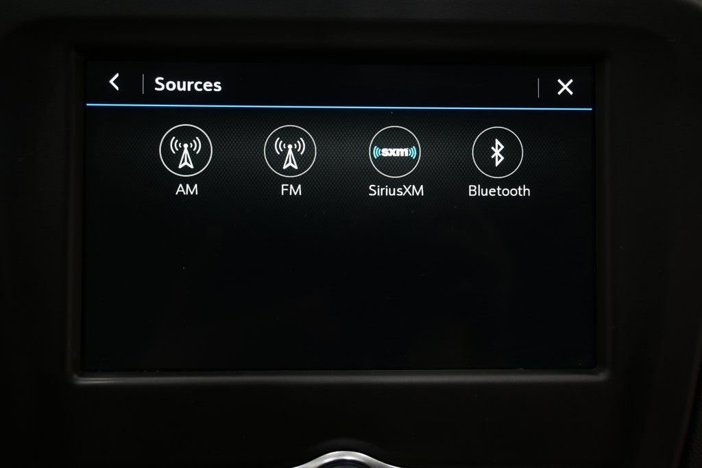 Used 2019 Chevrolet Equinox LT w/ Driver Convenience Package image 39
