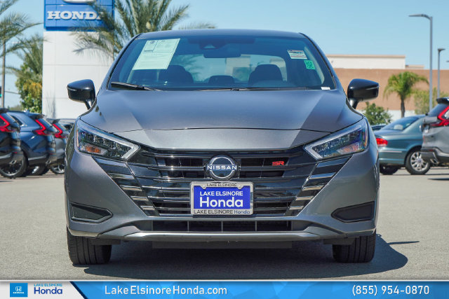 Used 2024 Nissan Versa SR FWD image 4