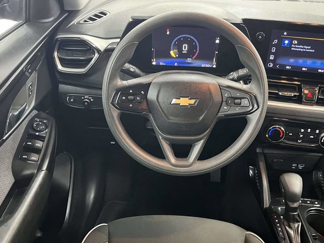 Used 2025 Chevrolet TrailBlazer LT FWD image 20