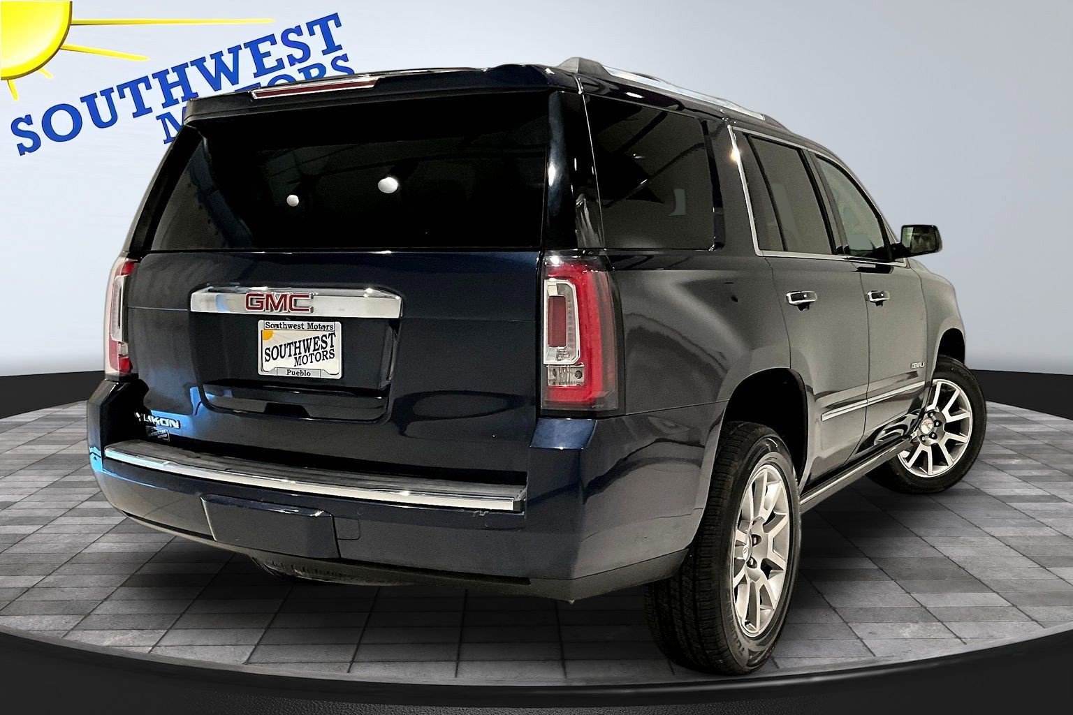 Used 2020 GMC Yukon Denali w/ Open Road Package AWD/4WD image 6