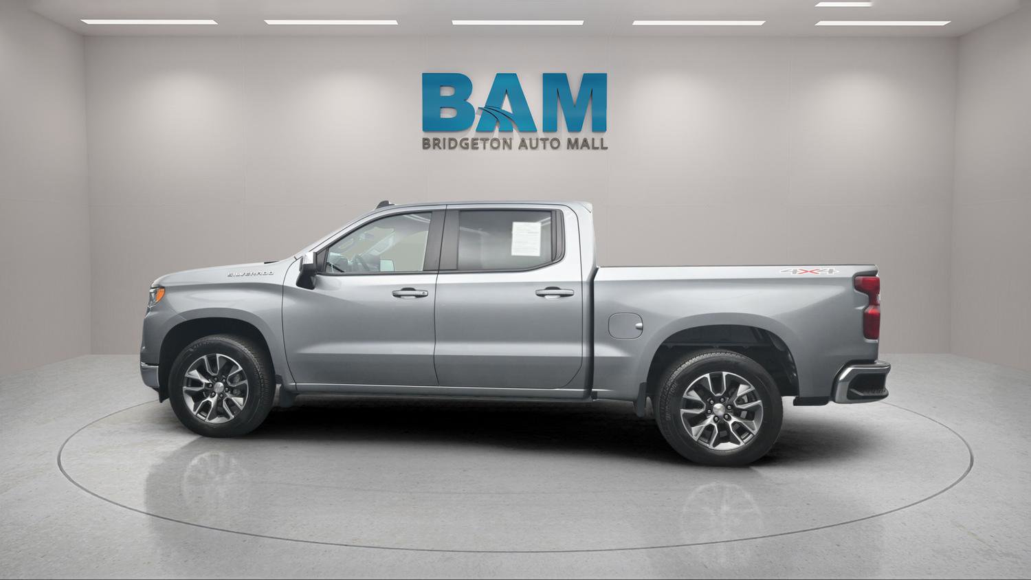 Used 2023 Chevrolet Silverado 1500 LT image 4