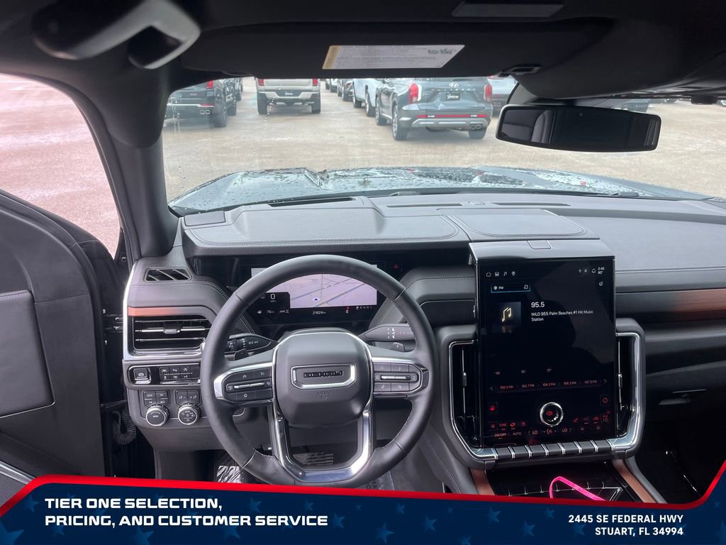 Used 2025 GMC Yukon Denali AWD/4WD image 31
