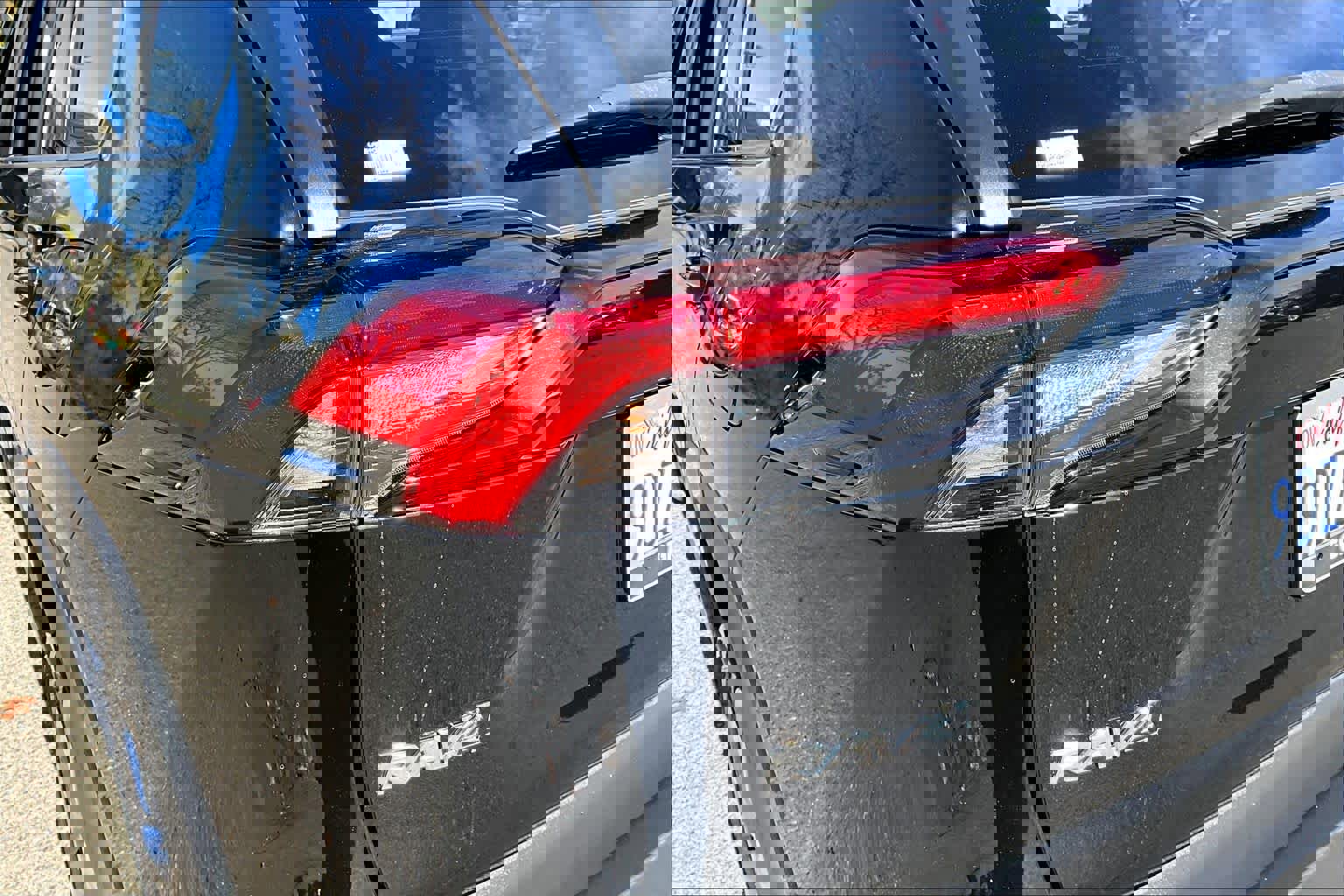 Certified 2021 Toyota RAV4 LE image 28