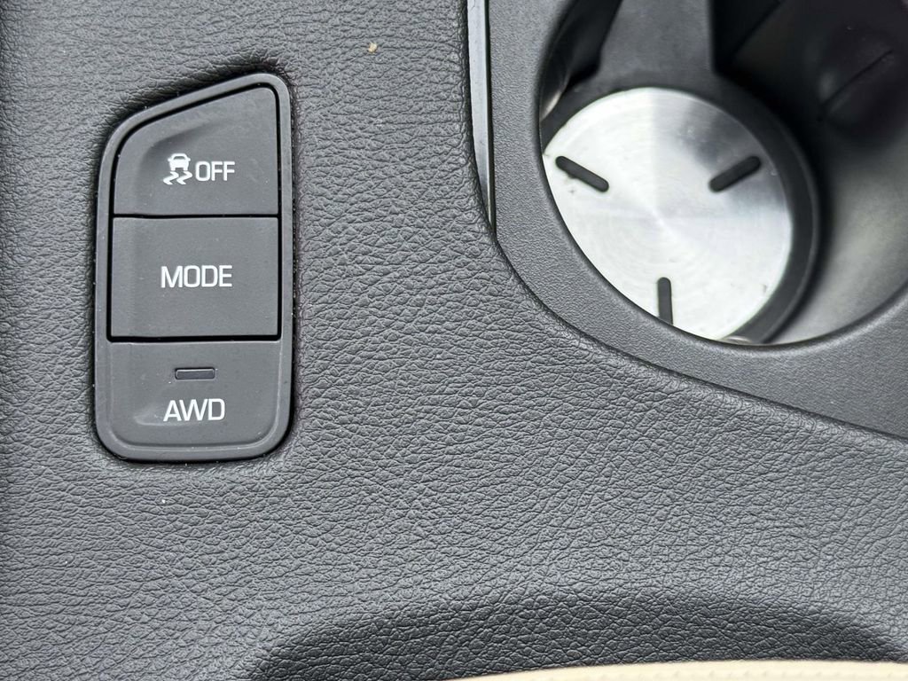 Used 2017 Cadillac XT5 Luxury w/ Driver Awareness Package image 24