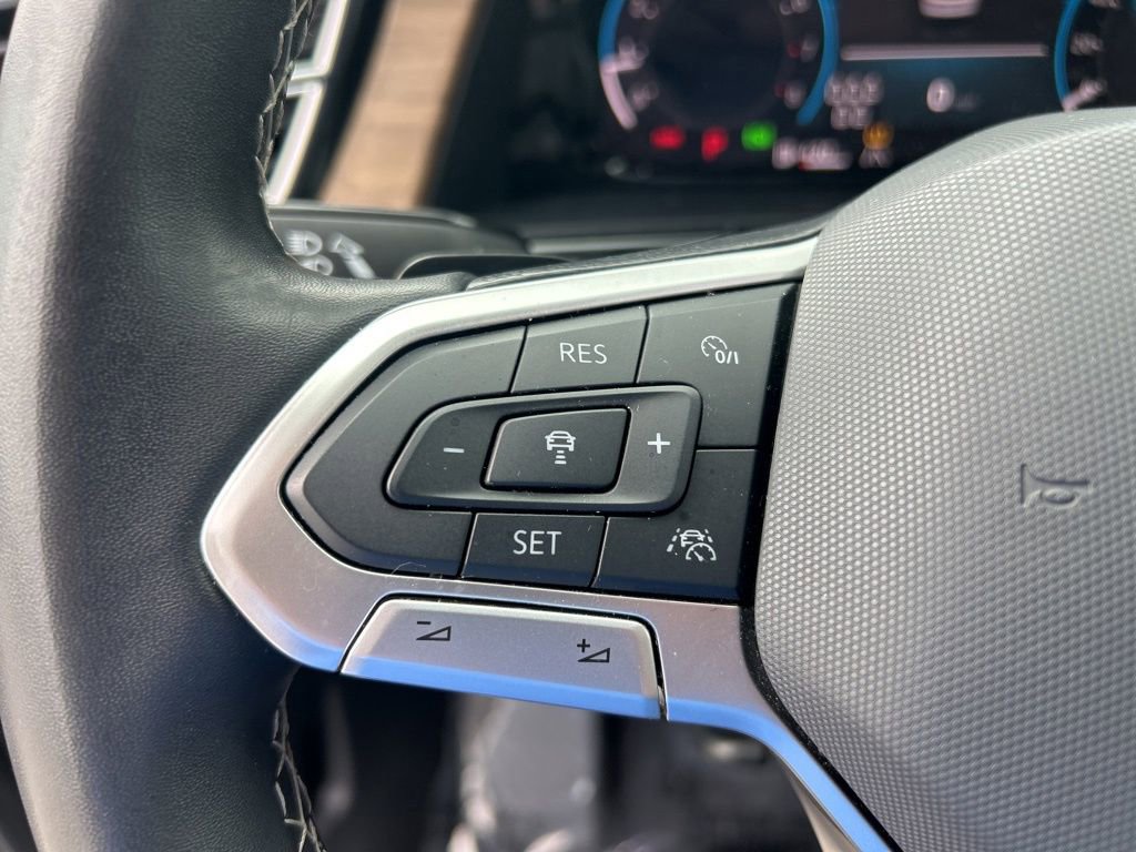 Used 2024 Volkswagen Atlas SE image 46