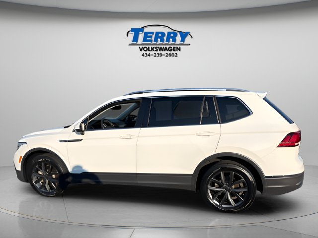 Certified 2022 Volkswagen Tiguan SE AWD/4WD image 2
