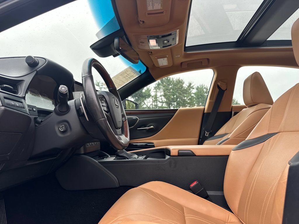 Used 2024 Lexus ES 350 w/ Accessory Package (Z1) FWD image 14