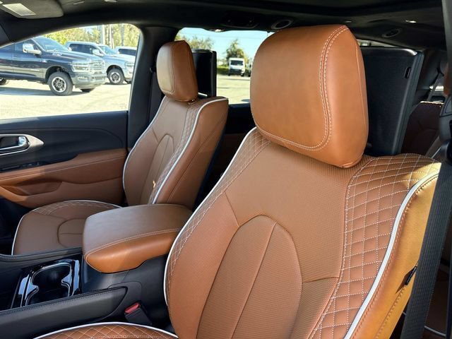 New 2026 Chrysler Pacifica Pinnacle FWD image 24