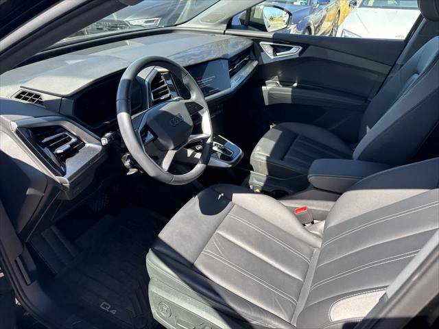 Used 2023 Audi Q4 e-tron Premium Plus w/ Premium Plus AWD/4WD image 5