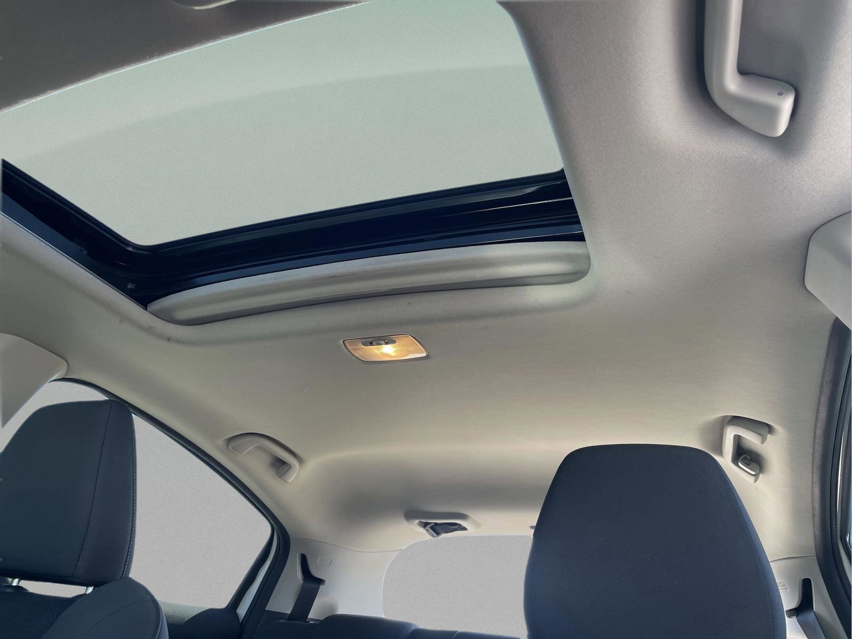 Used 2021 Honda HR-V EX image 32