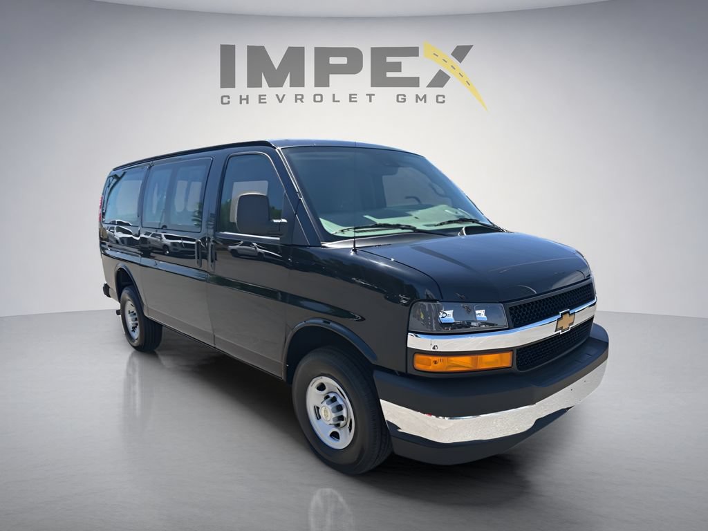 New 2026 Chevrolet Express 2500 RWD image 7